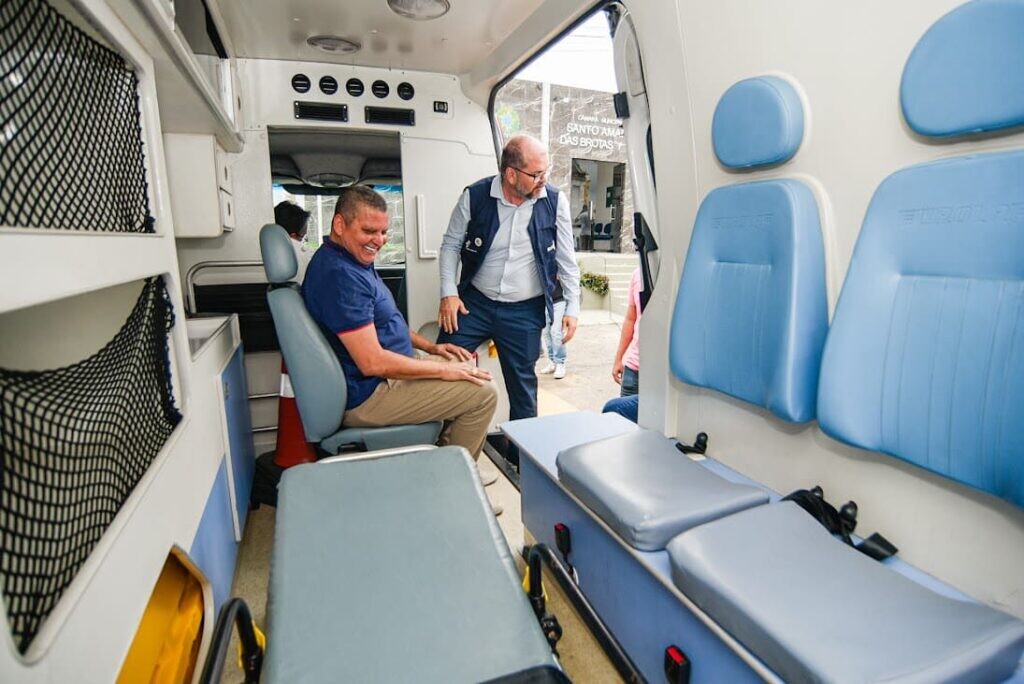 Estado entrega ambulância a Santo Amaro das Brotas para reforçar saúde no interior 5 tmpd 1hys3a