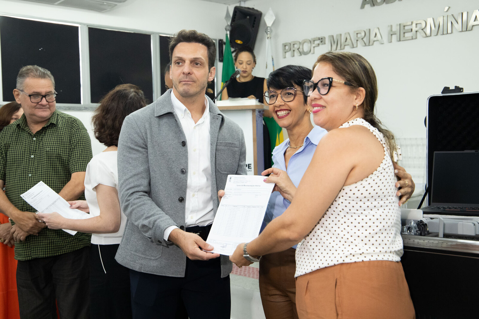 Sergipe entrega 20 kits tecnológicos para ampliar educação digital nas redes de ensino 10 tmplwvq2a b