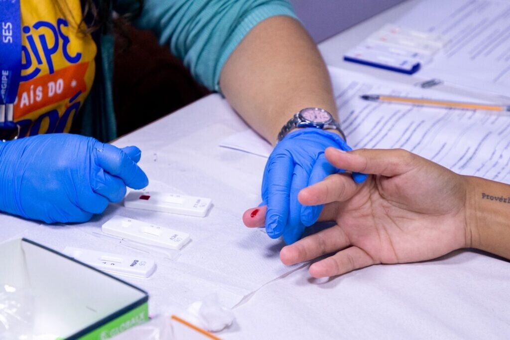 SES promove testes rápidos de ISTs no Arraiá do Povo para conscientização da saúde 8