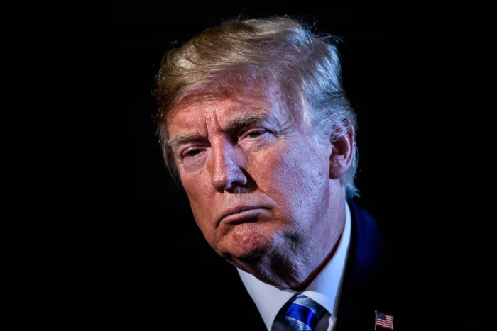 trump anuncia ataque ao ir ainda esta noite e mira controle 20260611