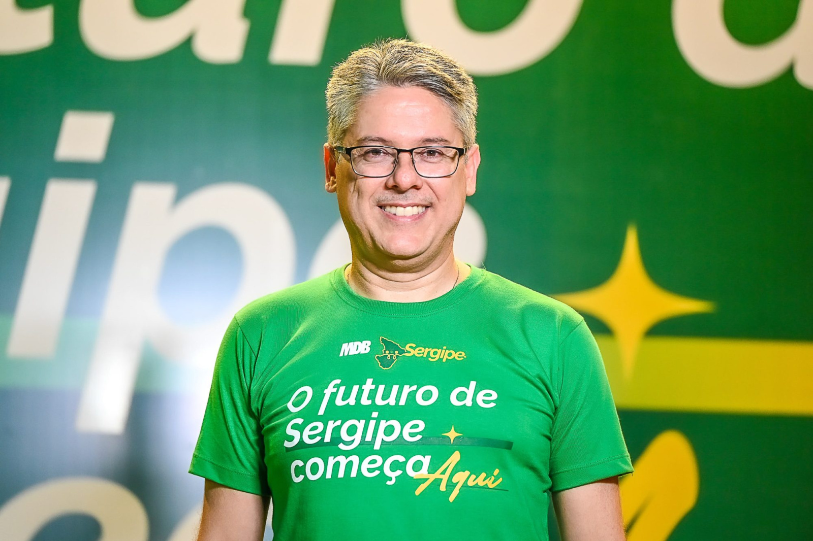 Alessandro Vieira oficializa reeleição ao Senado e defende independência