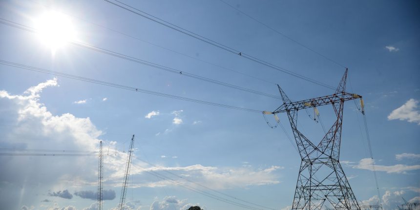 aneel leiloa r 1 8 bi em transmiss o de energia e gera 4 mil 20260703