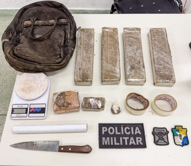 BPChoque apreende 4,3 kg de maconha após denúncia de roubo em Aracaju