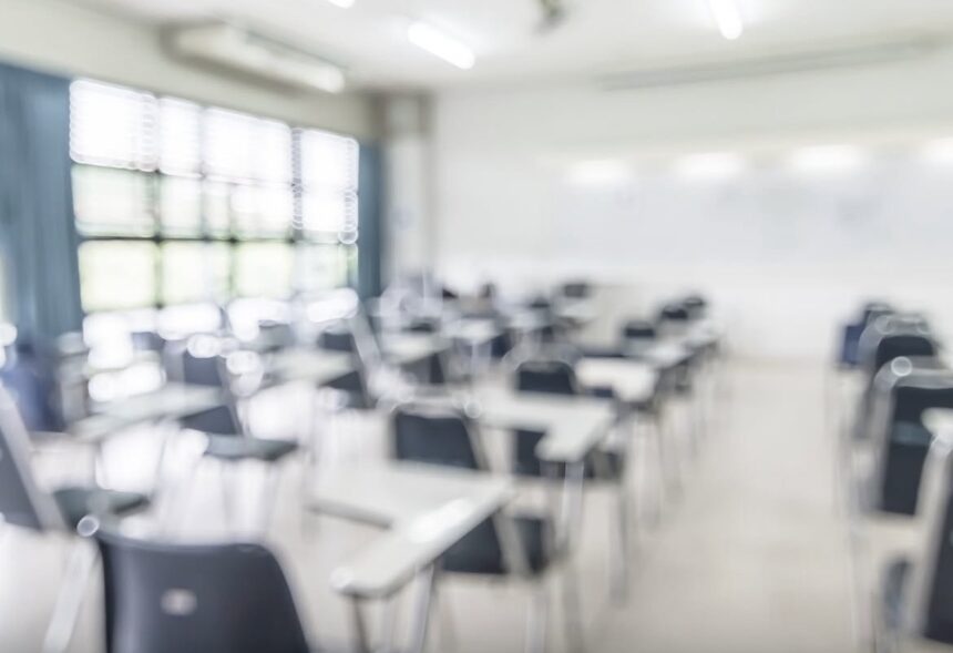 Dores retoma aulas da rede municipal na próxima segunda-feira