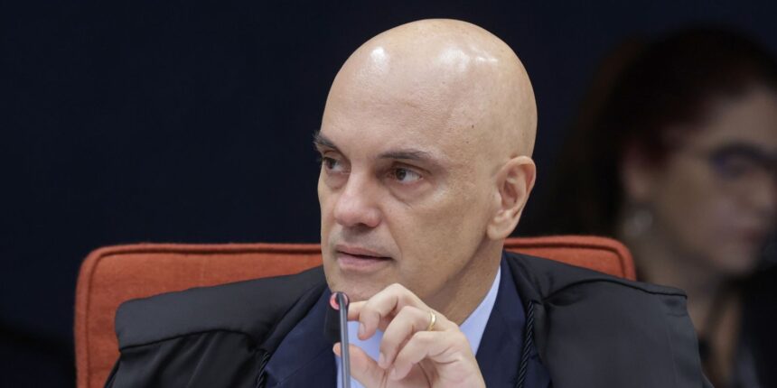 Moraes cobra explicações de Bolsonaro por vídeo de IA pró-Flávio