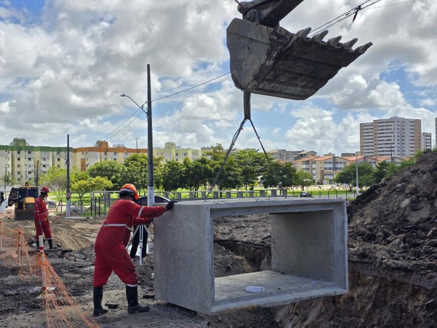 Obras de drenagem no Jabotiana avançam para reduzir alagamentos