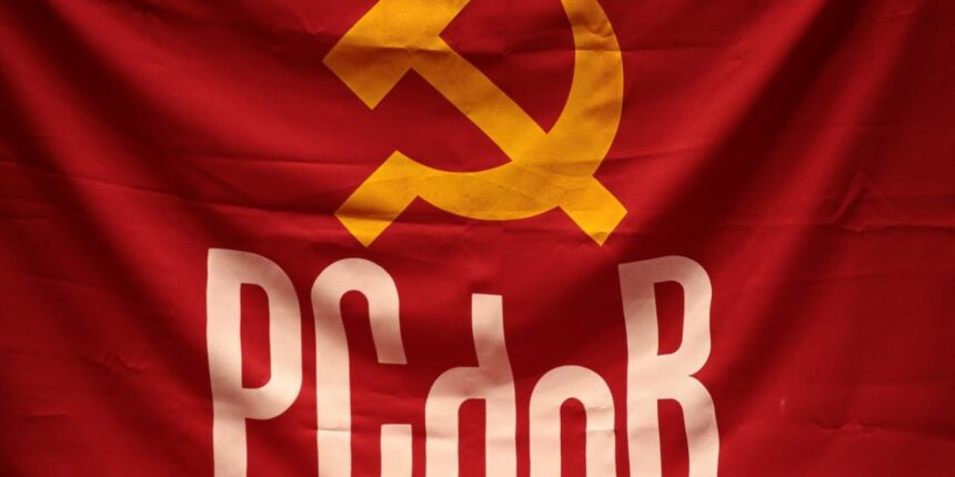 PCdoB sela aliança com Lula e Alckmin para eleições de 2026