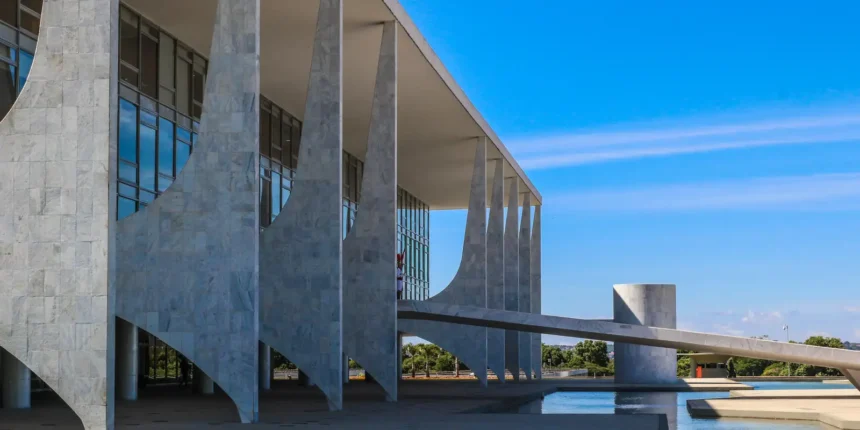 planalto aciona lei de reciprocidade contra tarifas de 25 do 20260716
