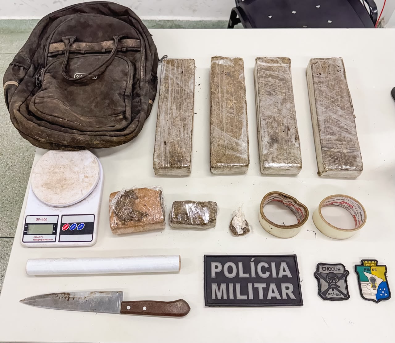 Polícia apreende 4,3 quilos de maconha e materiais para tráfico em Aracaju
