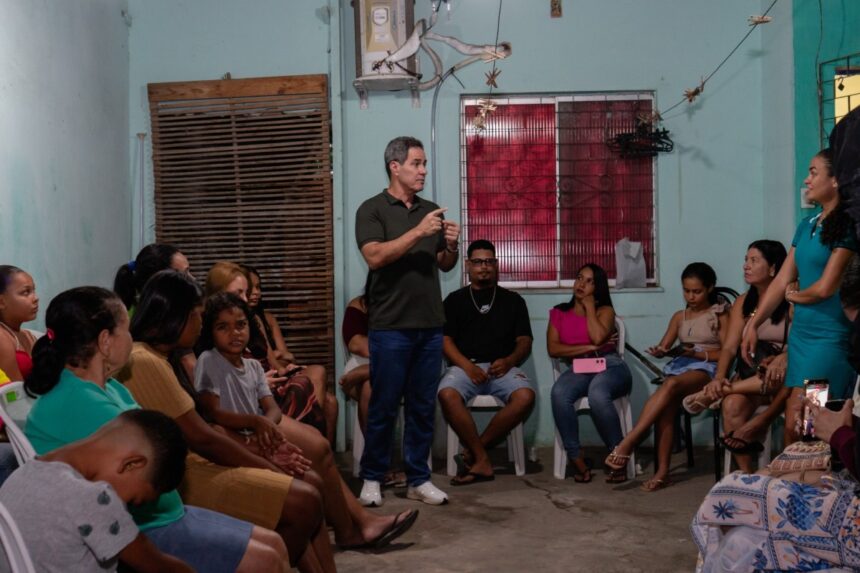 Pré-candidato ouve demandas de moradores em Socorro