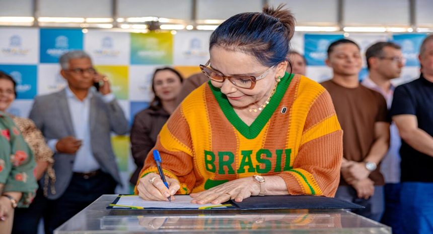 prefeita em lia assina ordens de servi o para novas unidades 20260703