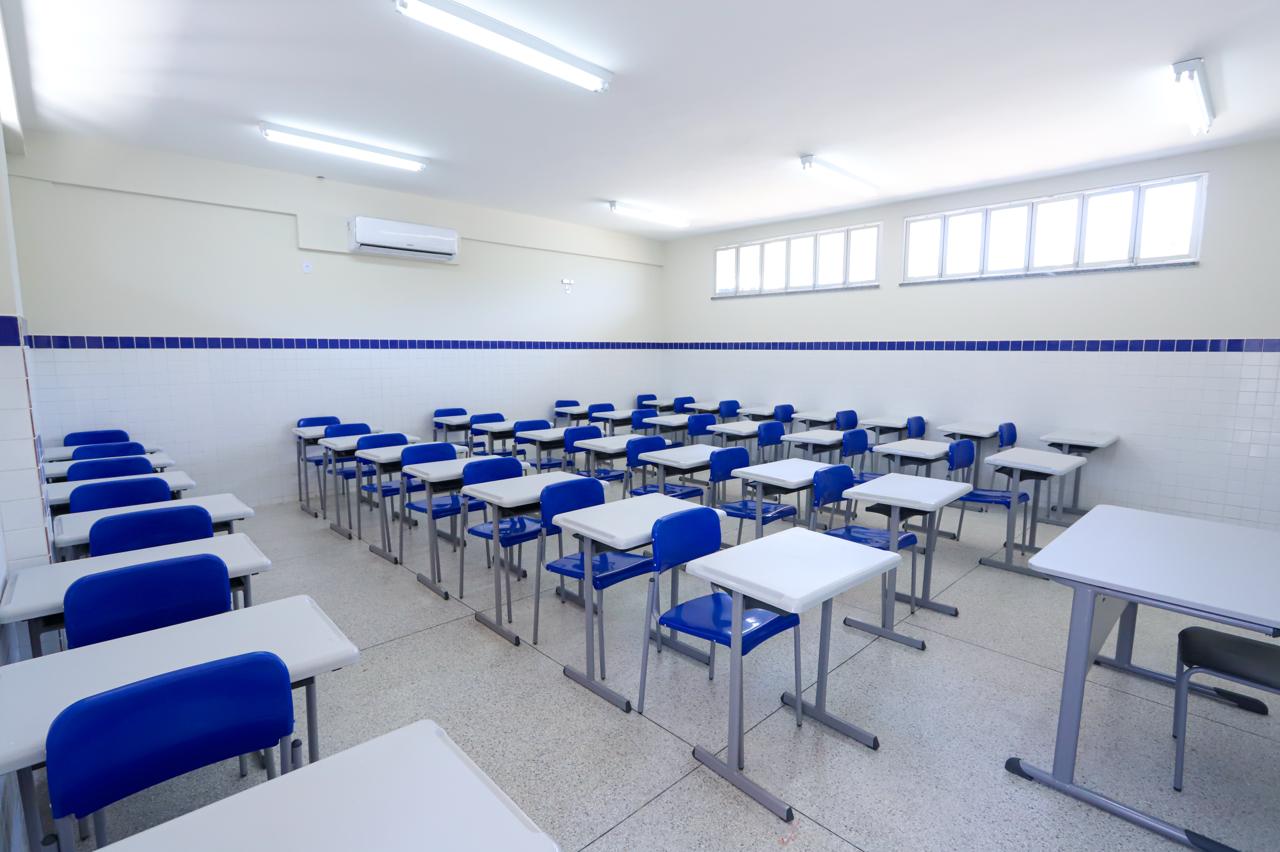 Sala de aula climatizada de escola estadual em Sergipe