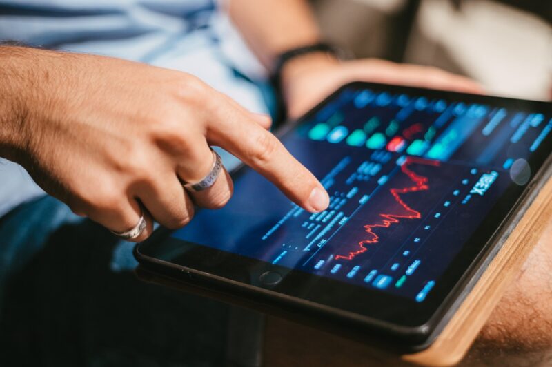Sergipanos investem R$ 1,79 bi na bolsa com alta de 16% no semestre