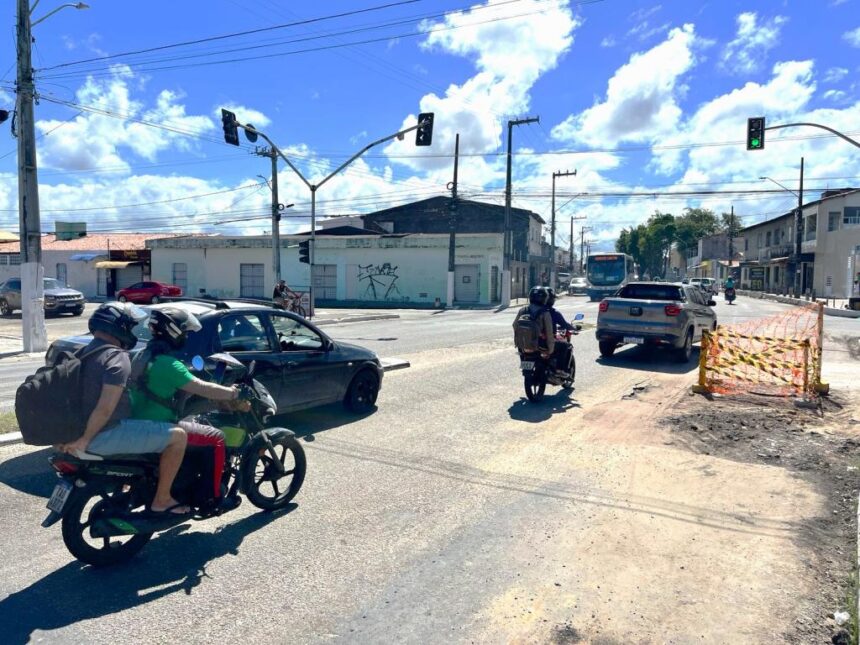 smtt apoia obra da igu na av alcides fontes nesta quinta fei 20260709
