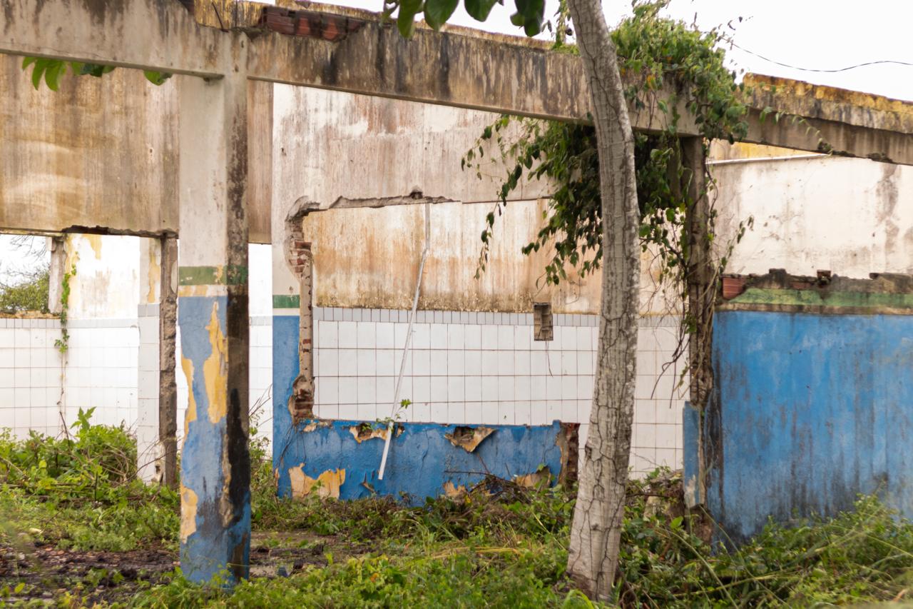 Escola abandonada em Itabaiana