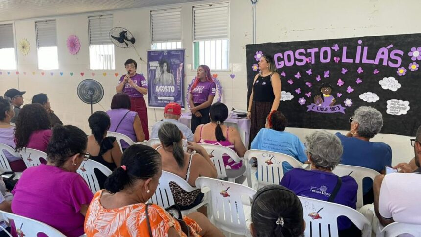 Agosto Lilás orienta 45 idosas sobre violência no Cras Risoleta Neves