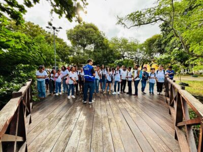 Alunos do Lamarão participam de aula ambiental no Parque do Poxim