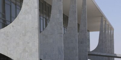 Brasil aciona lei de reciprocidade após tarifas impostas pelos EUA