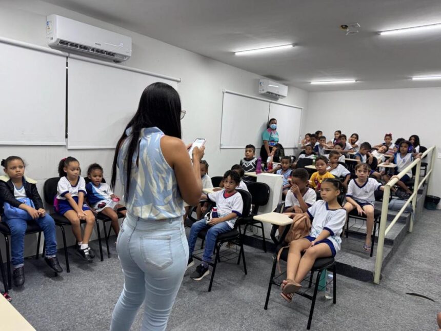 Clube do Livro Juvenil terá encontro em Aracaju no dia 19 de agosto