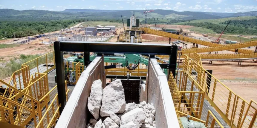CMN libera mais crédito a fertilizantes e corta juros para minerais