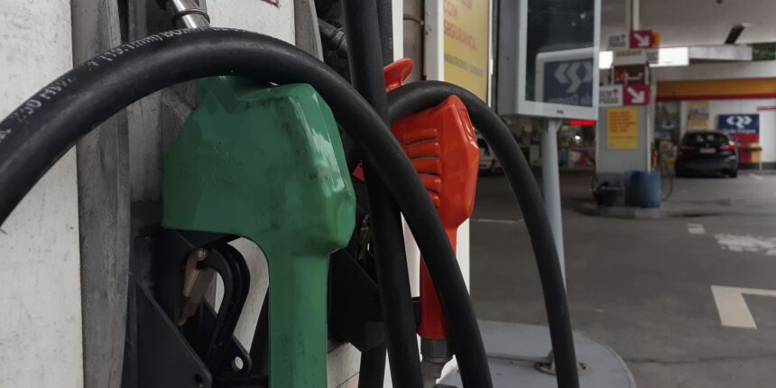 Corte na gasolina da Mataripe pode aliviar preços nos postos de Sergipe