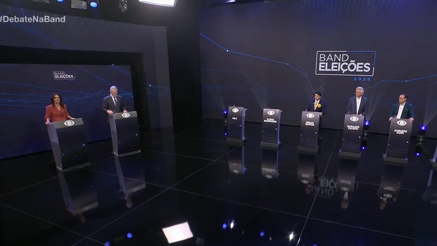 Palco do primeiro debate presidencial das eleições de 2026, na Band