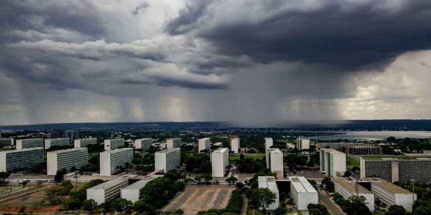 Déficit aciona trava e limita gastos com servidores em 2027