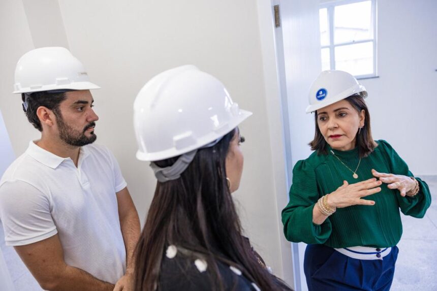 Emília visita obras de unidade de qualificação no Porto Dantas