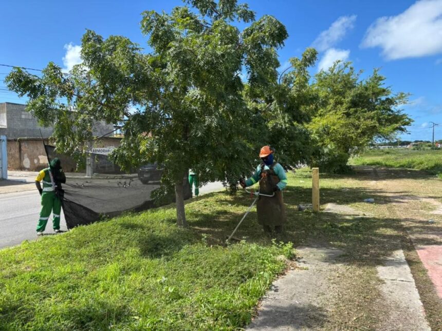 Emsurb mobiliza mutirões de limpeza em 11 bairros de Aracaju