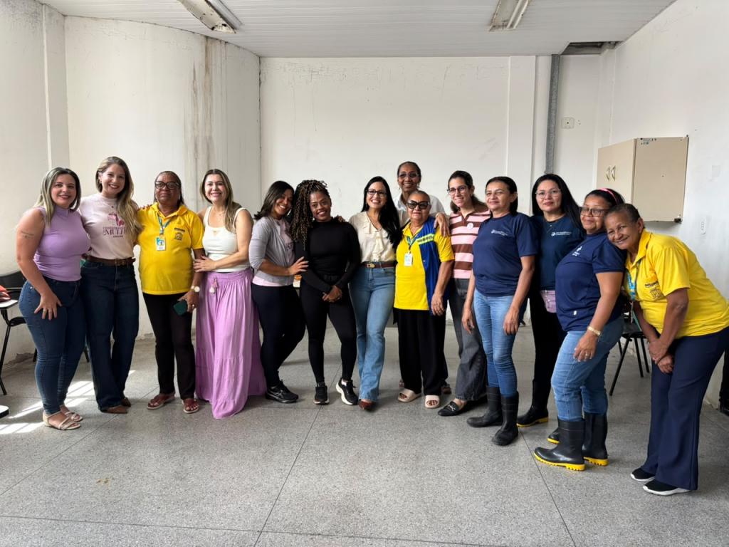Emsurb promove ação do Agosto Lilás no Mercado Milton Santos