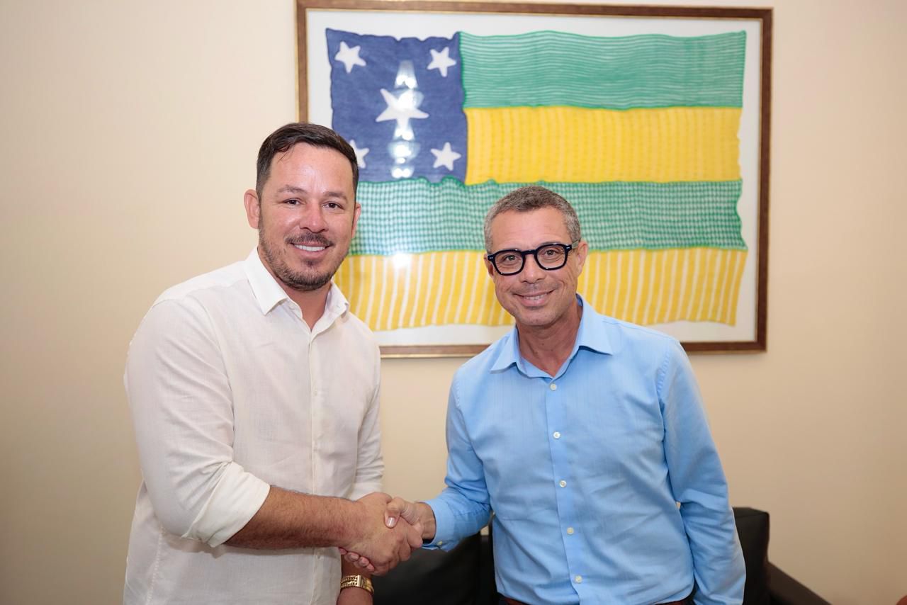Poço Redondo: Fábio Mitidieri destaca adutora e sistema de água de R$ 25,1 milhões 3 Governador Fábio Mitidieri em agenda no Alto Sertão sergipano