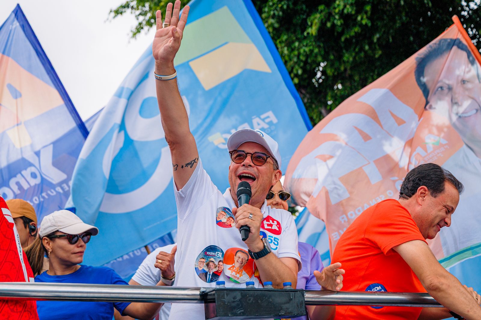 Na grande carreata, Fábio apresenta ponte Aracaju–Barra de R$ 838 milhões 7 Carreata do governador Fábio Mitidieri na zona norte de Aracaju