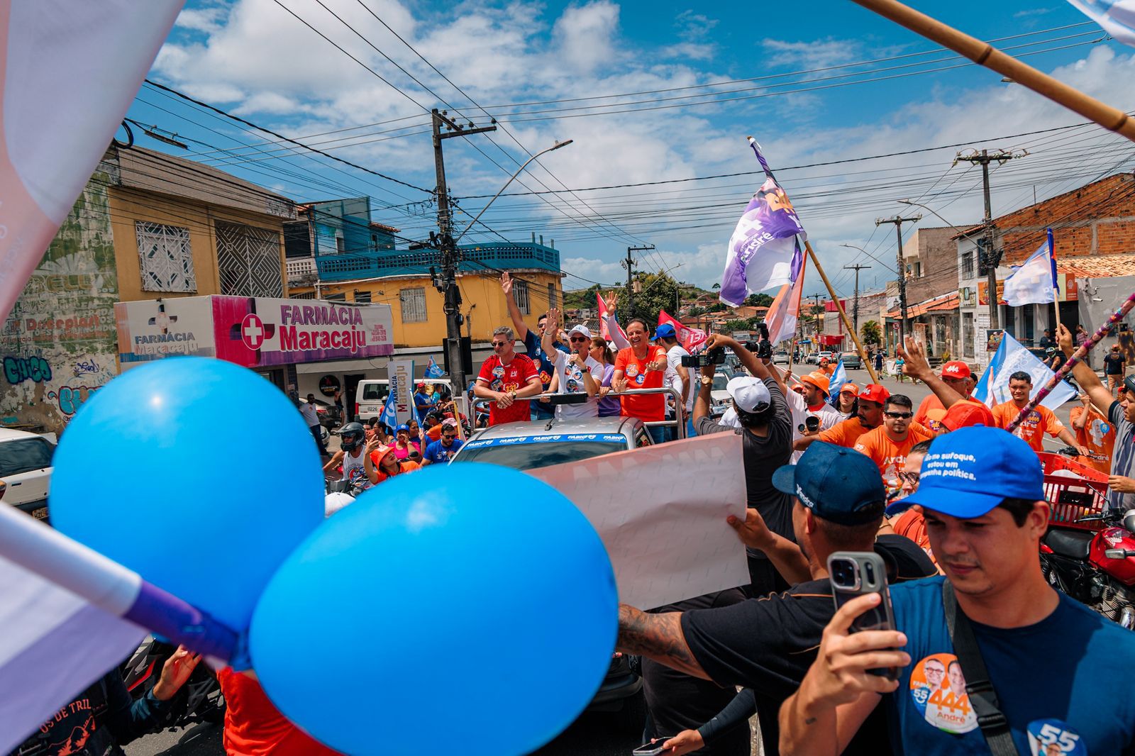 Na grande carreata, Fábio apresenta ponte Aracaju–Barra de R$ 838 milhões 18 Carreata do governador Fábio Mitidieri na zona norte de Aracaju