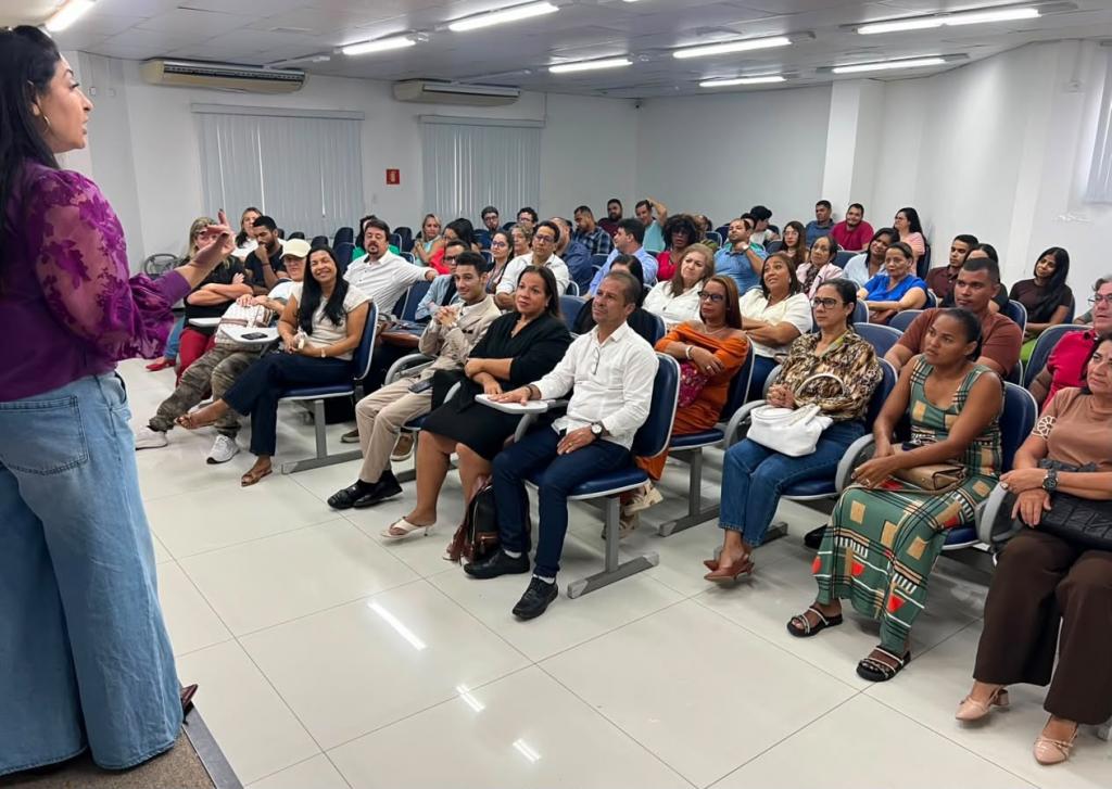 Fundat reúne servidores para alinhar ações de qualificação e emprego