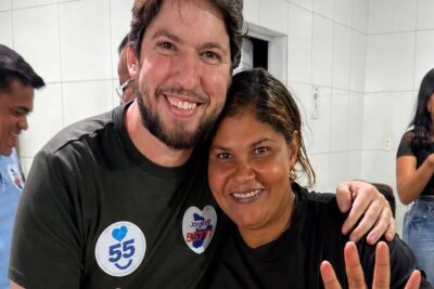 Jorginho Araujo ouve demandas de moradores no 17 de Março