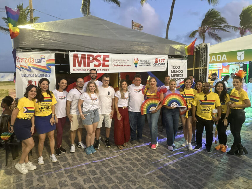 MPSE oferece atendimento e reforça combate à discriminação na Parada LGBTQIAPN+