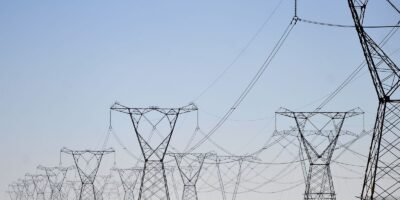 ONS limita usinas neste domingo para evitar excesso de energia no país