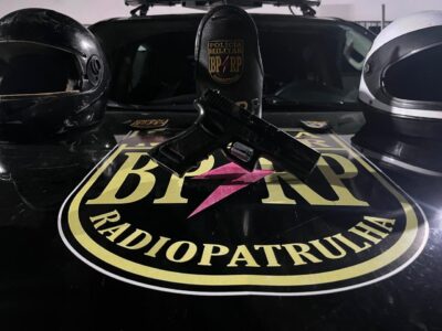 PM detém dupla após encontrar simulacro em mata de Aracaju