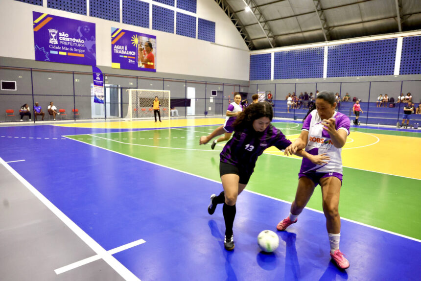 São Cristóvão reúne mais de 100 atletas na Copa de Futsal Feminino