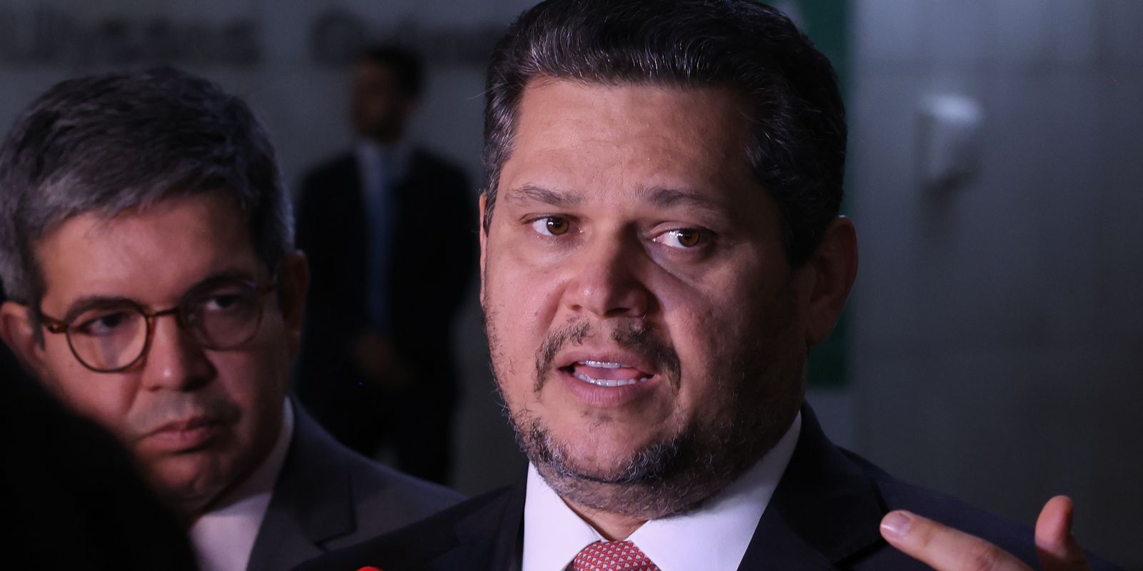 Senado inicia análise de PEC pelo fim da escala 6x1