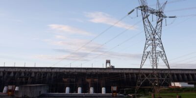 Aneel zera tarifa extra e reduz conta de luz a partir de outubro