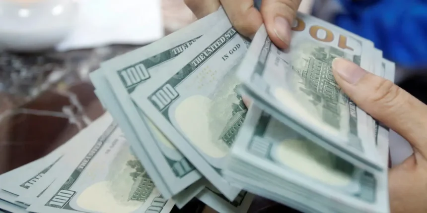 Aversão ao risco eleva dólar a R$ 5,15 e derruba Ibovespa