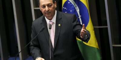 CCJ avança com PEC que extingue escala 6x1 após rejeitar 36 emendas