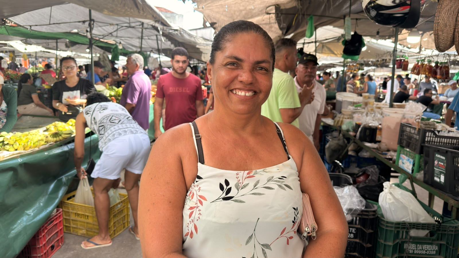 Cirurgia pelo Opera Sergipe é lembrada na passagem de Cláudio por Japaratuba 2 A dona de casa Denilza dos Santos, na feira de Japaratuba
