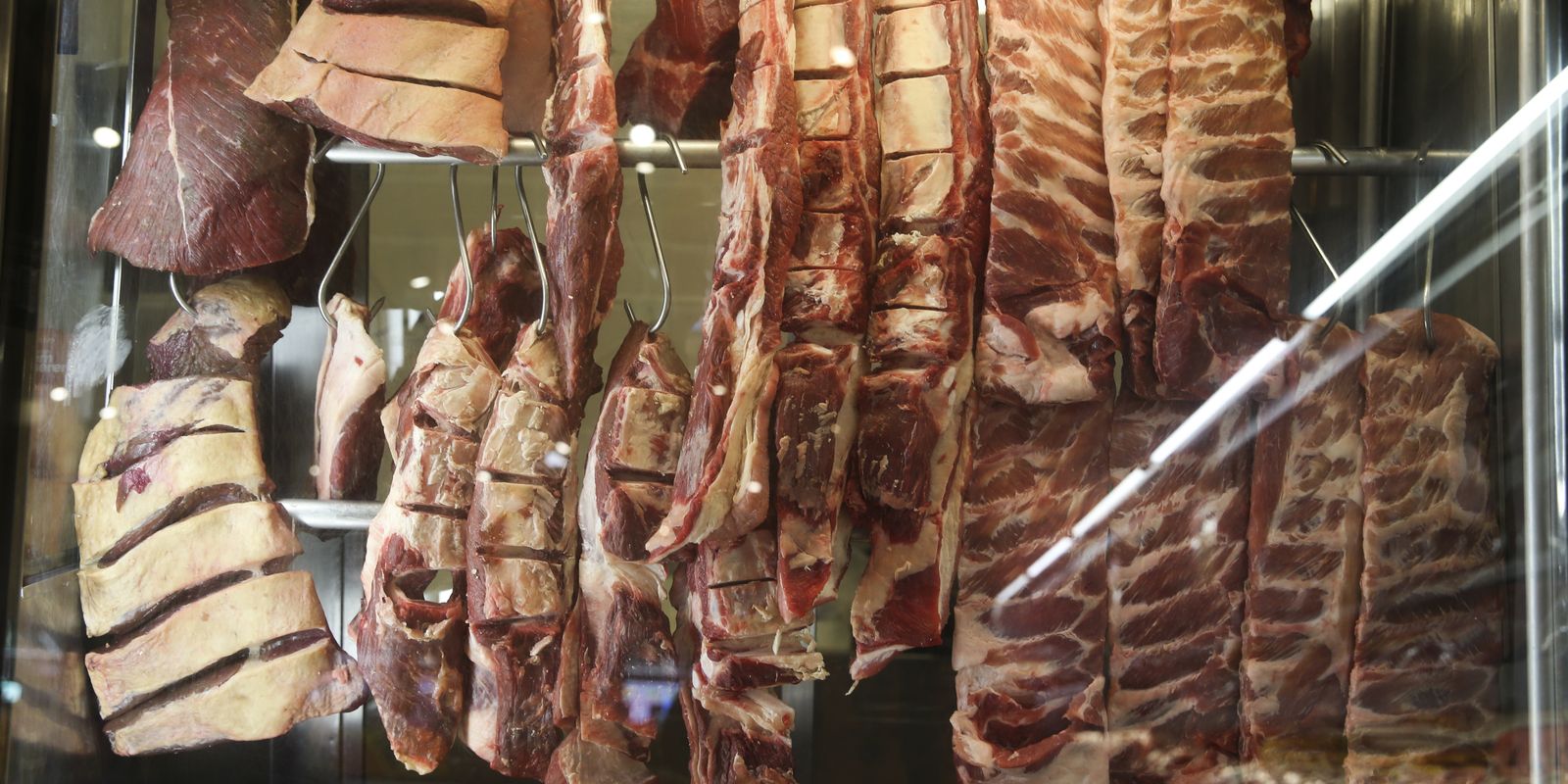 Cota da China derruba exportações brasileiras de carne em agosto