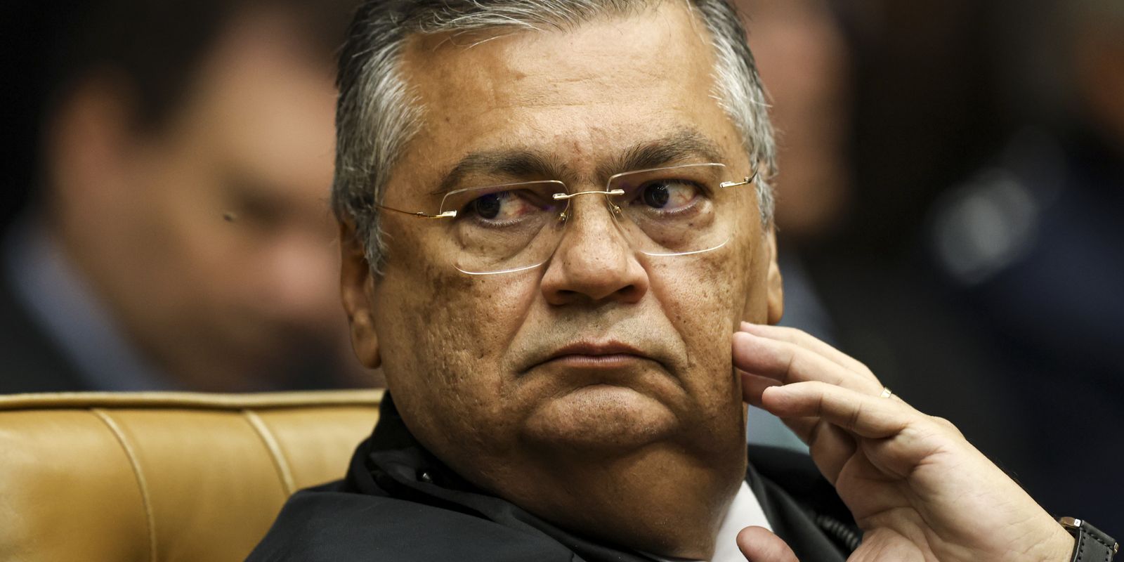 Dino derruba medida e reconduz cúpula da PF aos cargos