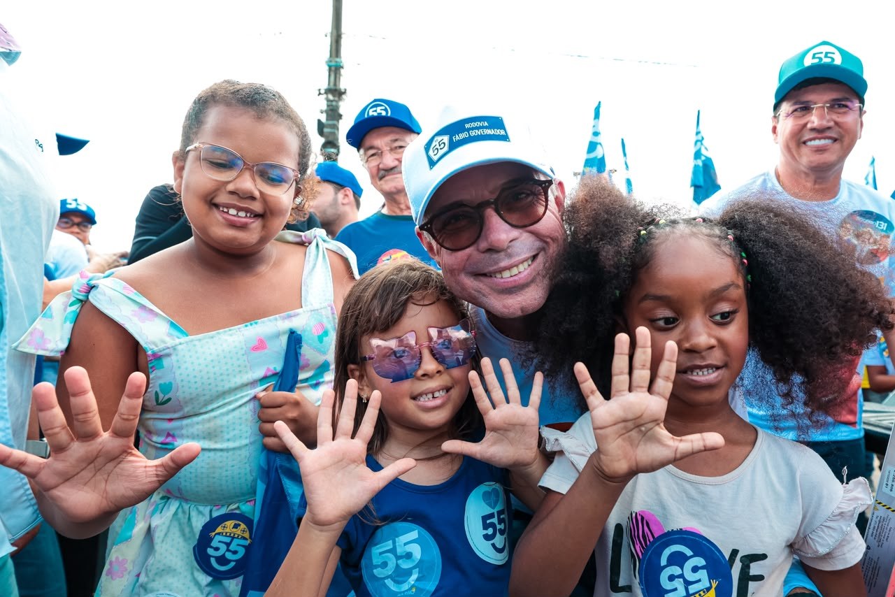 Fábio Mitidieri cita reativação do estaleiro de Porto das Redes em carreata 12 Apoiadoras acompanham a passagem do governador em Carmópolis