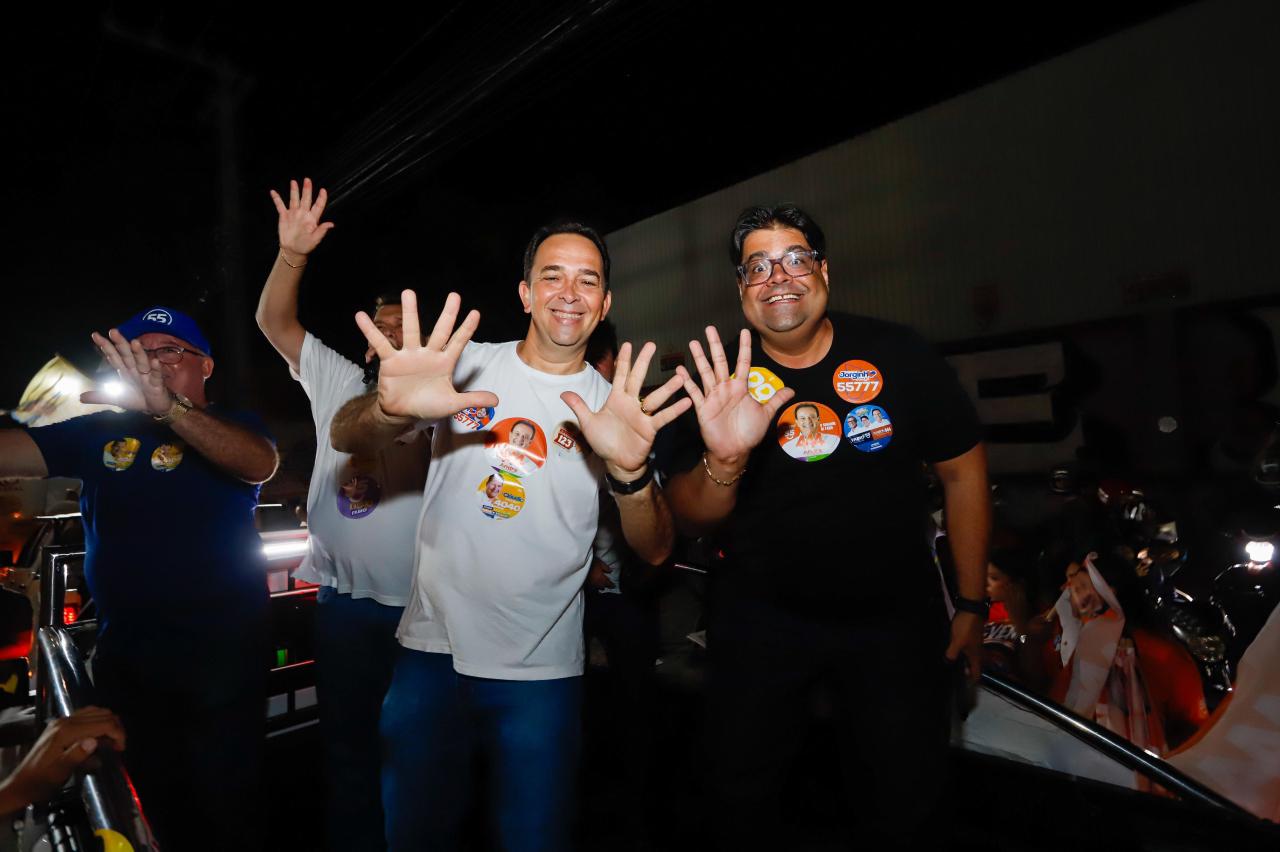 Minicarreata do governador Fábio Mitidieri no bairro Industrial, em Aracaju