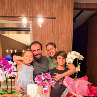 Geovana Costa comemora aniversário ao lado da família