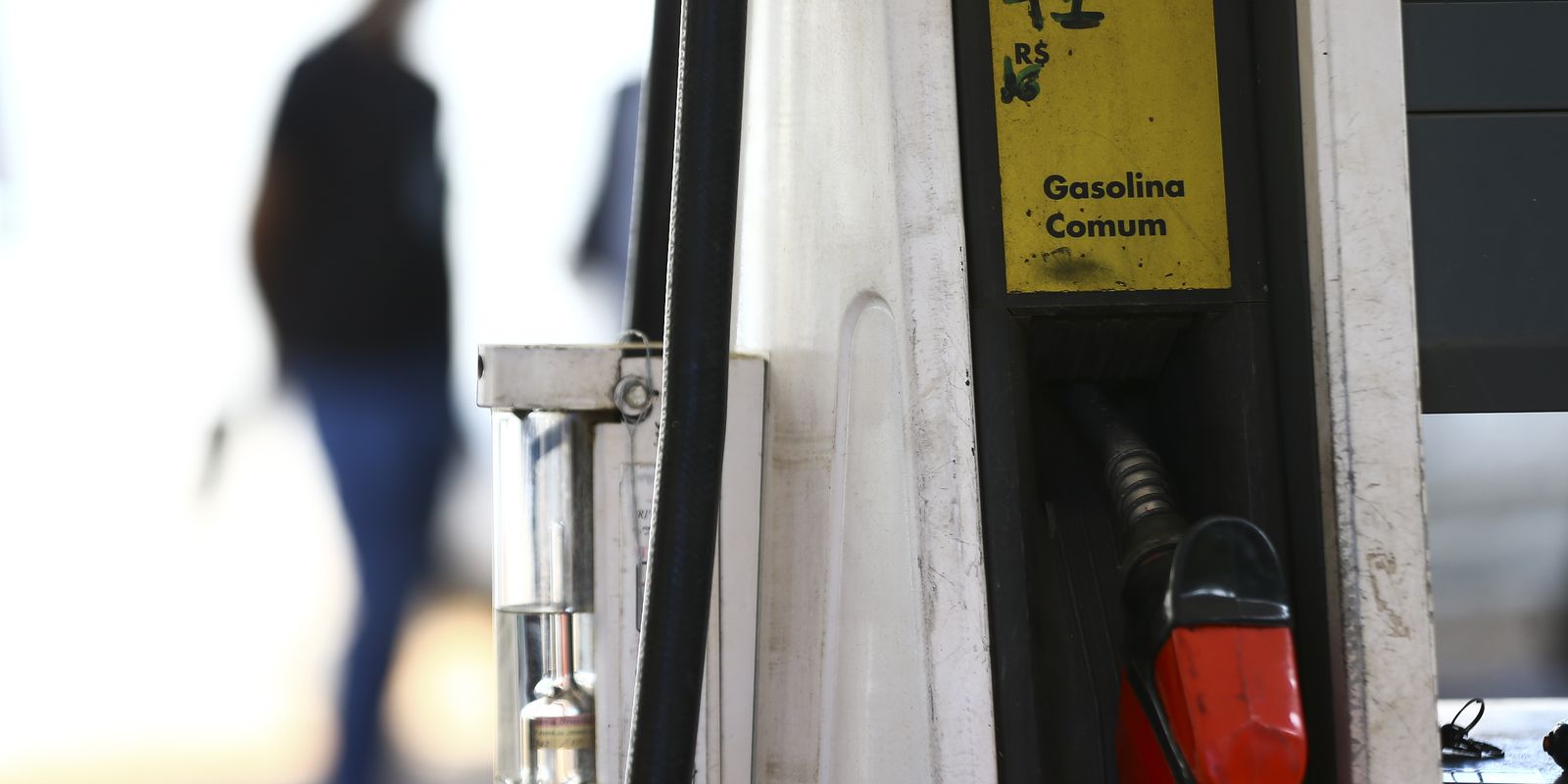 Governo prorroga subsídio ao diesel e aperta fiscalização contra abusos